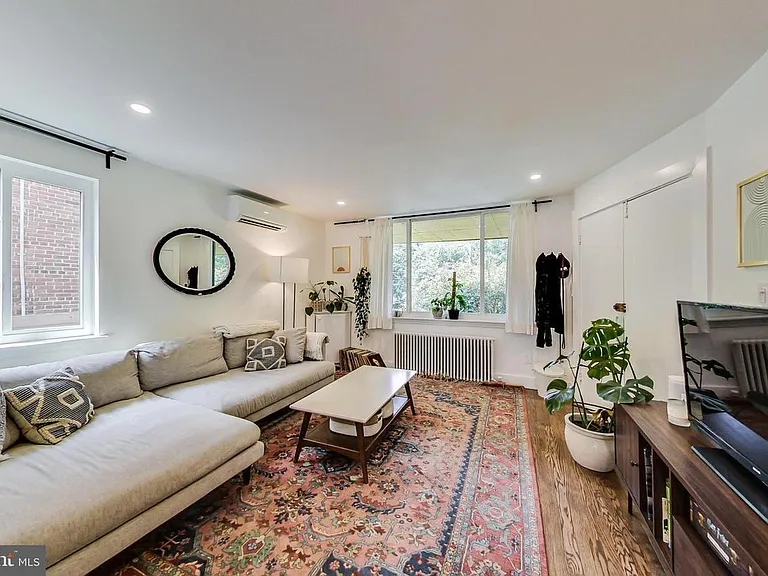 213 Hawaii Ave NE #1 — Photo 12