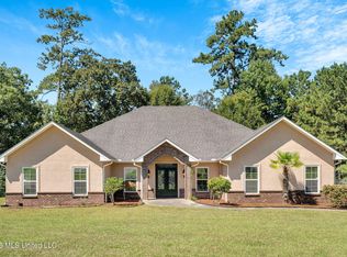 115 Village Ln, McComb, MS 39648
