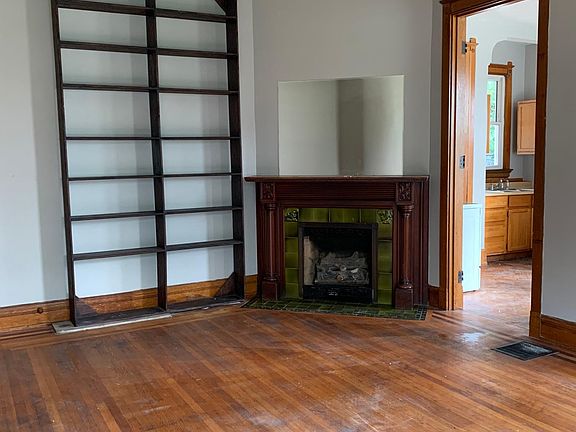 5th image of 2604 Harris Ave APT 3