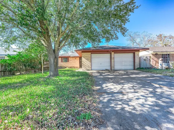 1801 N 7th St, Baytown, TX 77520