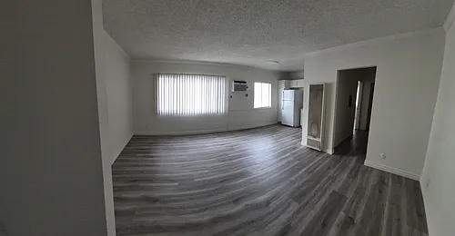 5545 Lindley Ave #10 Photo 1