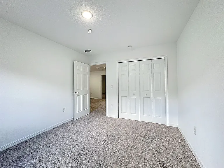1711 Barton Towne Cir — Photo 28