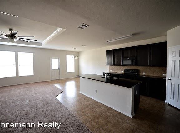 5th image of 103 W Orion Dr