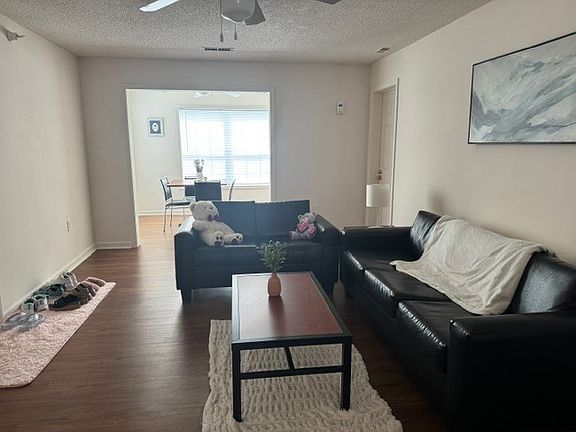 5th image of 102 University Village Dr #I