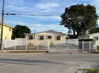15261 NW Railroad Dr, Miami Gardens, FL 33054