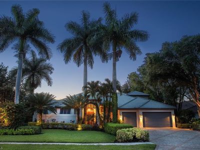2081 Mission Dr, Naples, FL, 34109