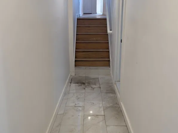 32 Radde Place image 19 of 27