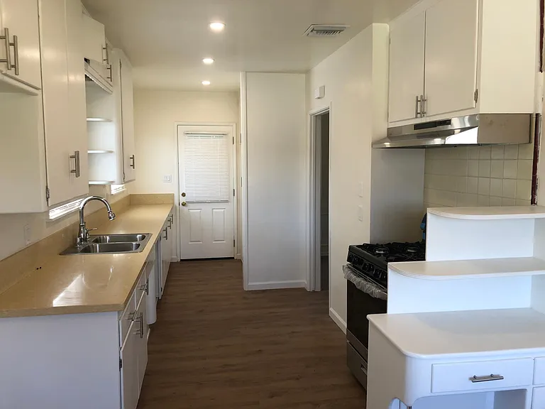 5471 Temple City Blvd — Photo 3