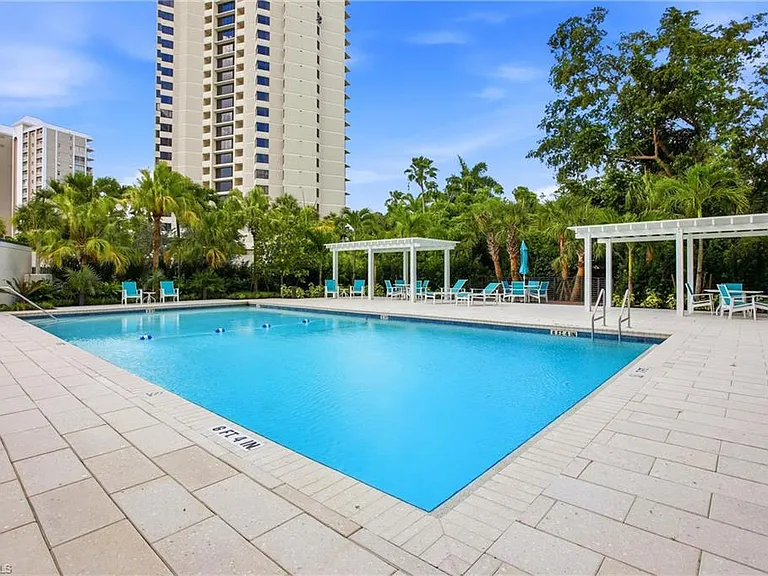 5550 Heron Point Dr #503 — Photo 34