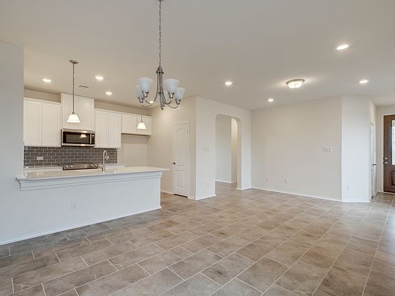 3rd image of 345 Tordesillas Dr