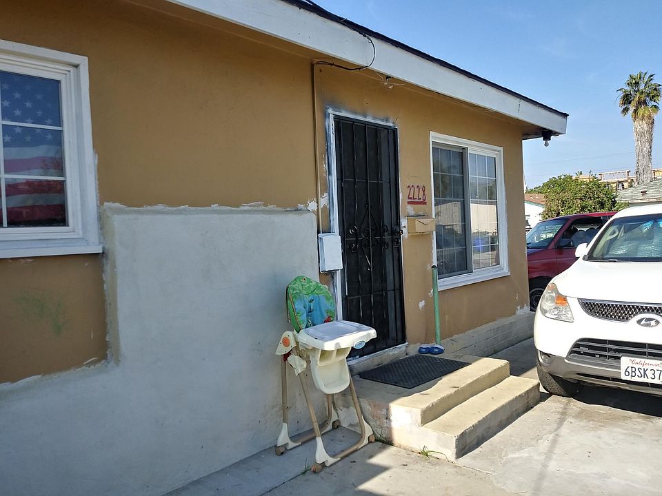 1st image of 2228 E 9th St