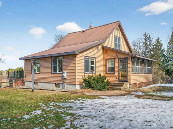 8580 302nd St, Chisago City, MN 55013