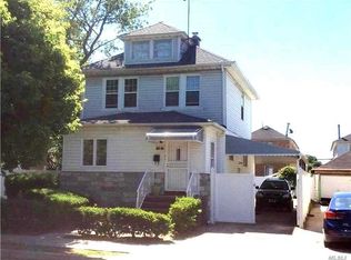 140-27 248th St, Rosedale, NY 11422