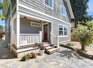 6412 Carleton Ave S, Seattle, WA 98108