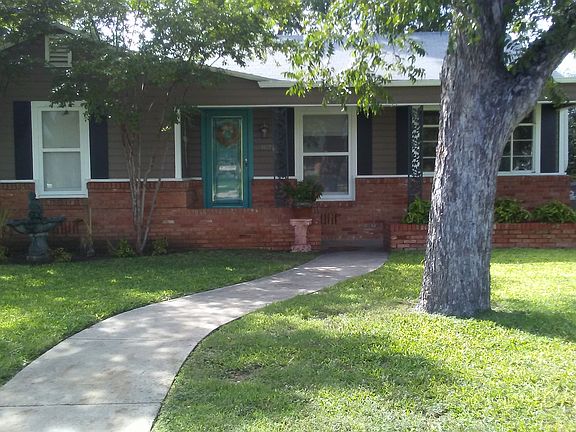 5th image of 1419 S Van Buren St