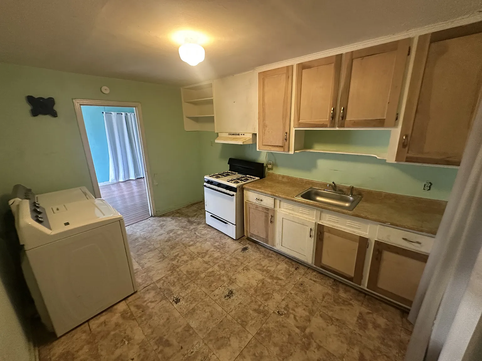 2122 French Avenue - 1 — Photo 3