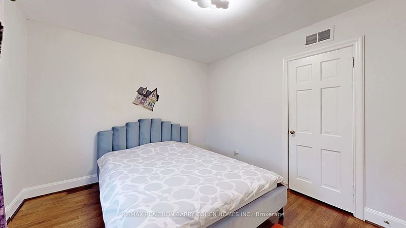 Toronto House for rent - 5 Bedrooms — photo 15