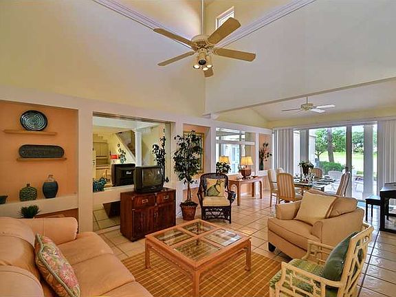 3rd image of 1413 Saint Davids Ln