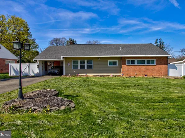 55 Stanley Ave, Landisville, PA 17538