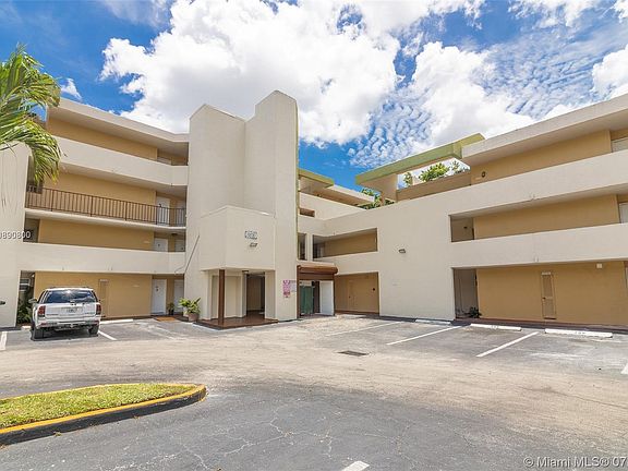 2nd image of 8810 Fontainebleau Blvd APT 112