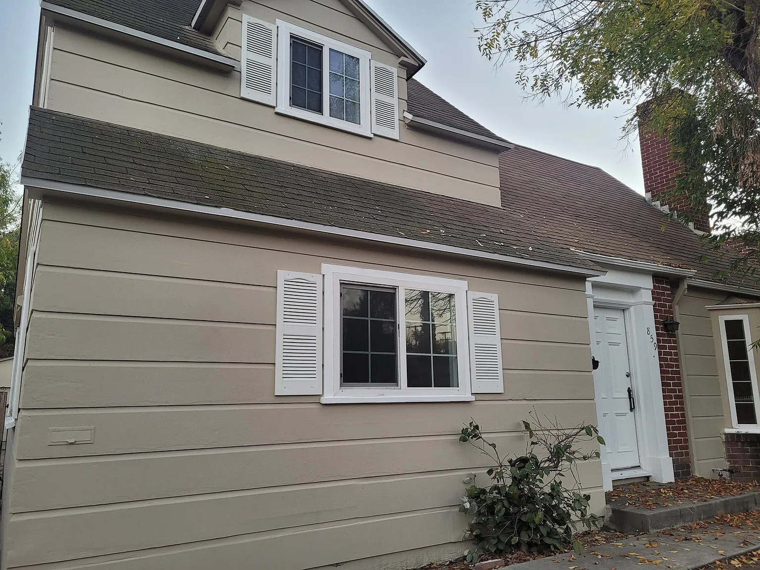 4 bed, 1904 sqft, $5,800 — Photo 1