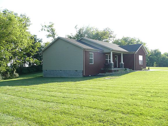 3rd image of 375 Lincoln Dr