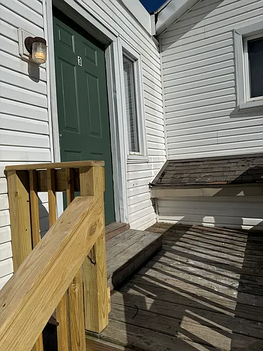 837 Underwood Ave #3 Photo 1