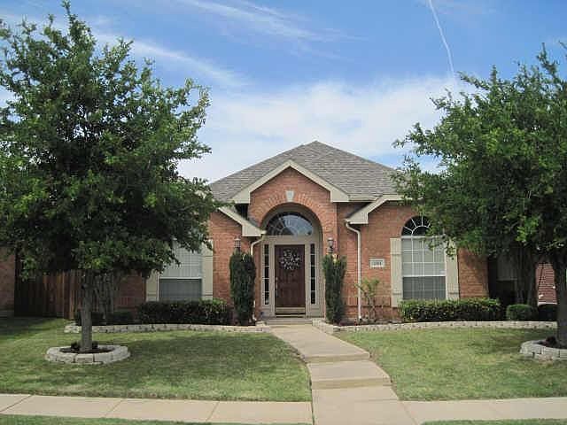 1st image of 1384 Forest Oaks Ct