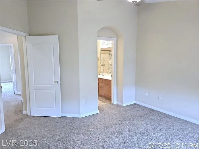 316 Fountain Crossing Ln — Photo 18