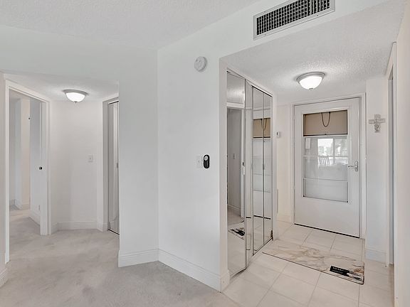 5th image of 3590 Via Poinciana #205-205-205