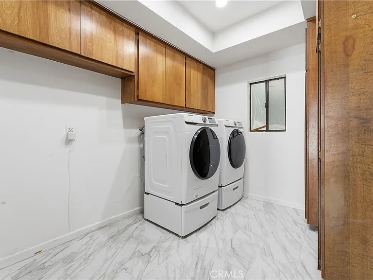 3329 Dona Rosa Studio Ctr — Photo 16