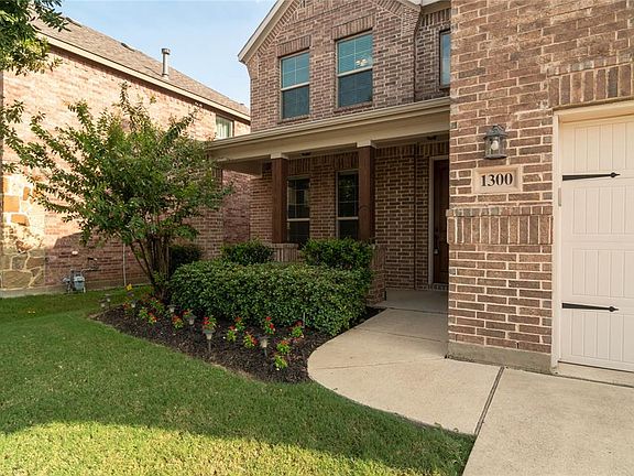 2nd image of 1300 Realoaks Dr