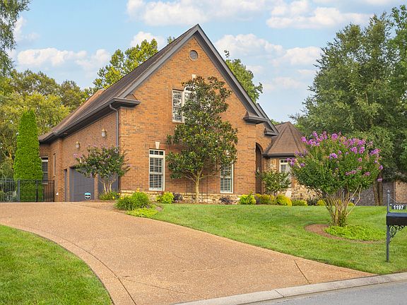 2nd image of 1197 Meadow Bridge Ln