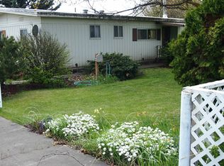 131 NW Johnston St, Dufur, OR 97021