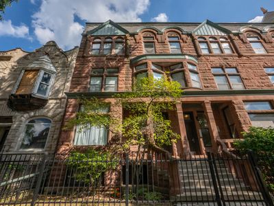 4345 S Ellis Ave APT 1, Chicago, IL, 60653