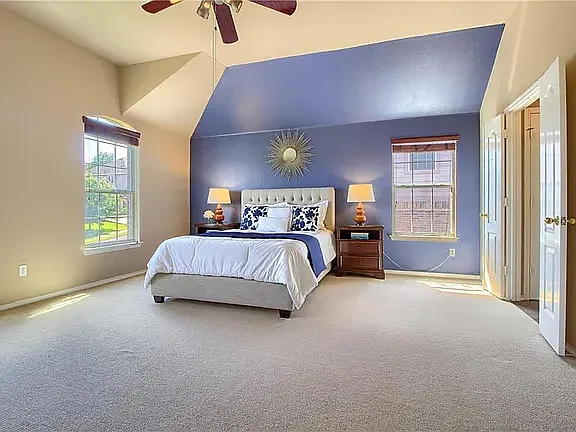 8717 Fenton Dr — Photo 9