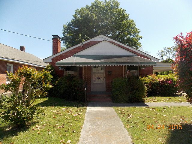 1st image of 802 Poplar St