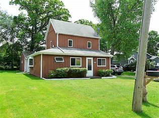 26325 W Central Rd, Ingleside, IL 60041