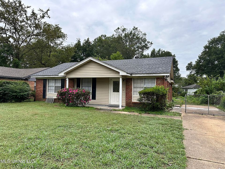 1st image of 8461 Southaven Cir W