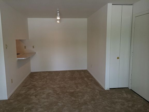 4th image of 12392 Creek Run Dr APT D