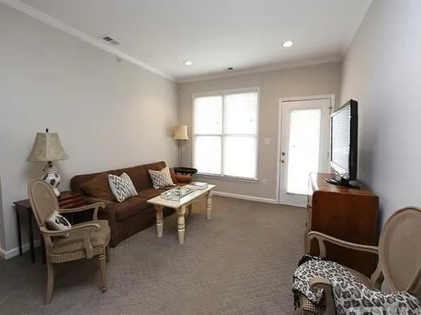 801 Moratuck Dr APT 302, Raleigh, NC 27604