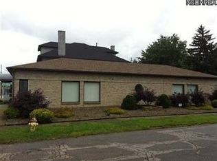 1206 E Market St, Warren, OH 44483
