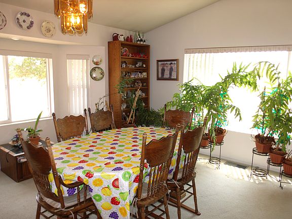 4th image of 10745 Shasta Blvd
