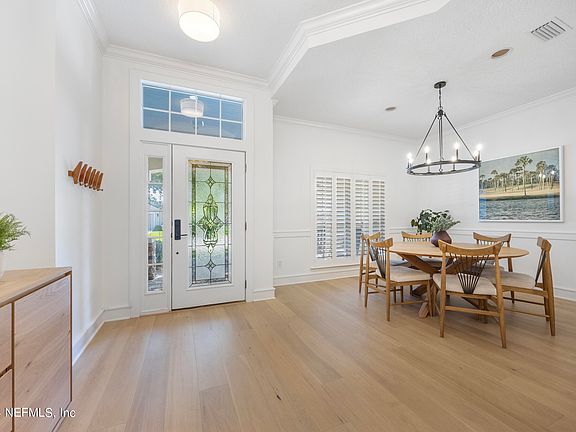 3rd image of 13717 HARBOR CREEK Place