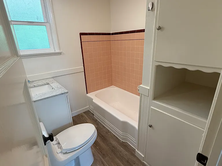 58 N Wilson Ave #64 — Photo 8