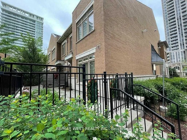 383 Prince Of Wales Dr #129 — Photo 2