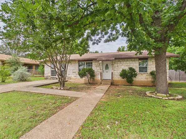 328 Glenmoor Dr, Fredericksburg, TX 78624