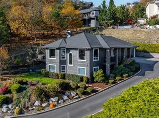 920 NW Valley View Dr, Grants Pass, OR 97526