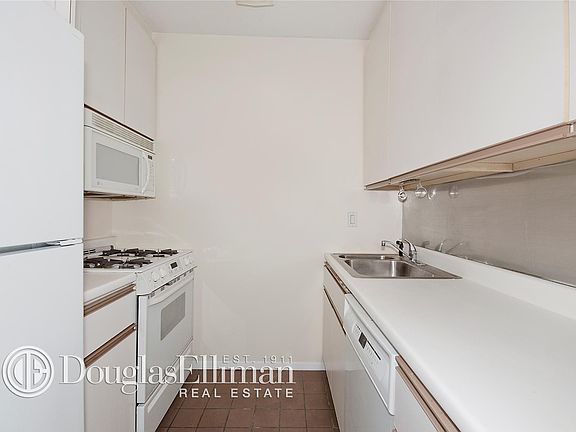 3rd image of 245 E 93rd St APT 15B