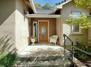 11736 Torrey Pines Dr, Auburn, CA 95602